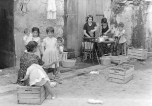 bottiglie-di-pomodoro-1963